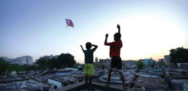 Danushs-Kakka-Muttai-feature